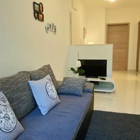 Apartman Petra Zára