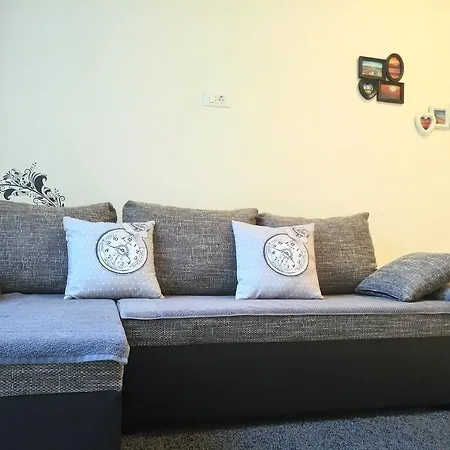 Petra * Zára