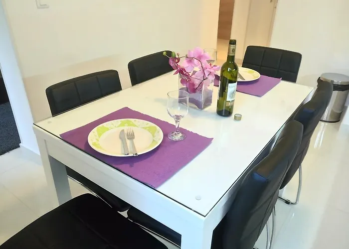 Petra Appartement *