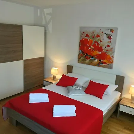 Apartment Petra